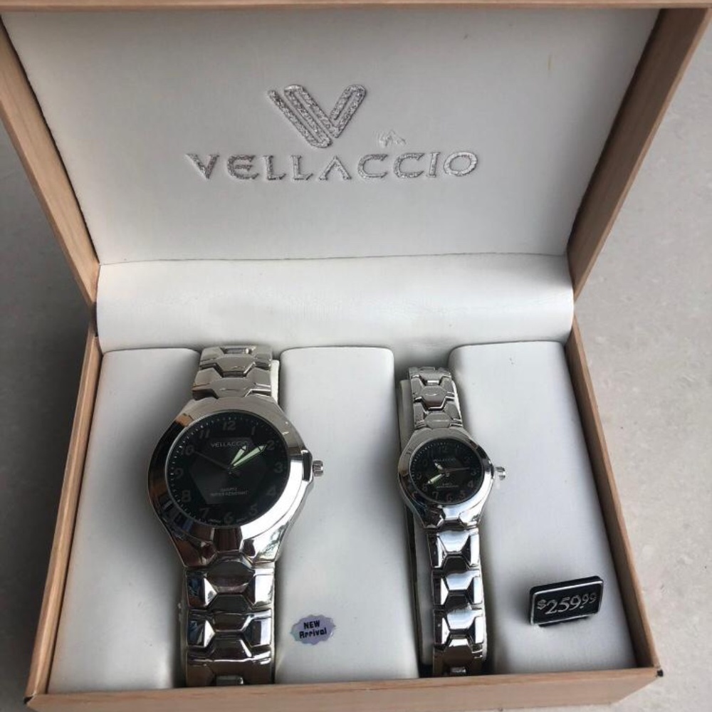 Brand New Vellaccio Watch His and Her Set
